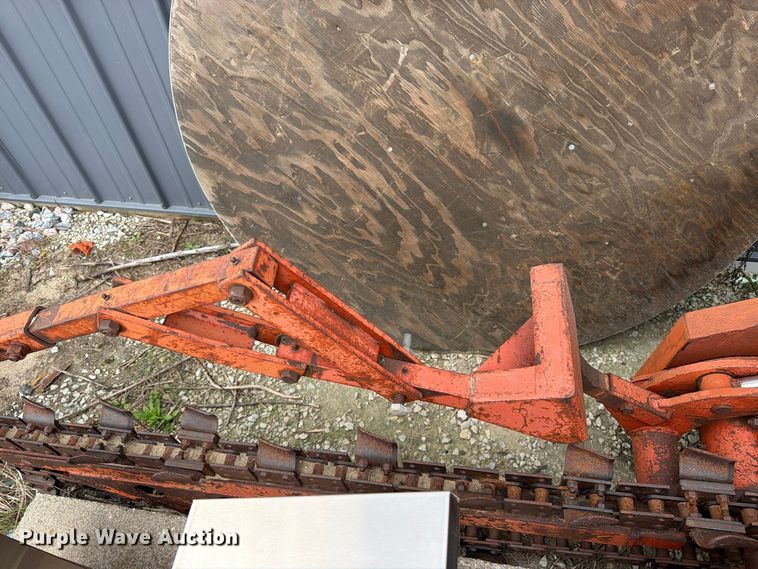 image for item EW5188 Ditch Witch R30 trencher