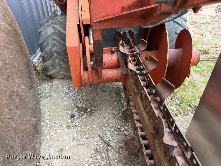 image for item EW5188 Ditch Witch R30 trencher