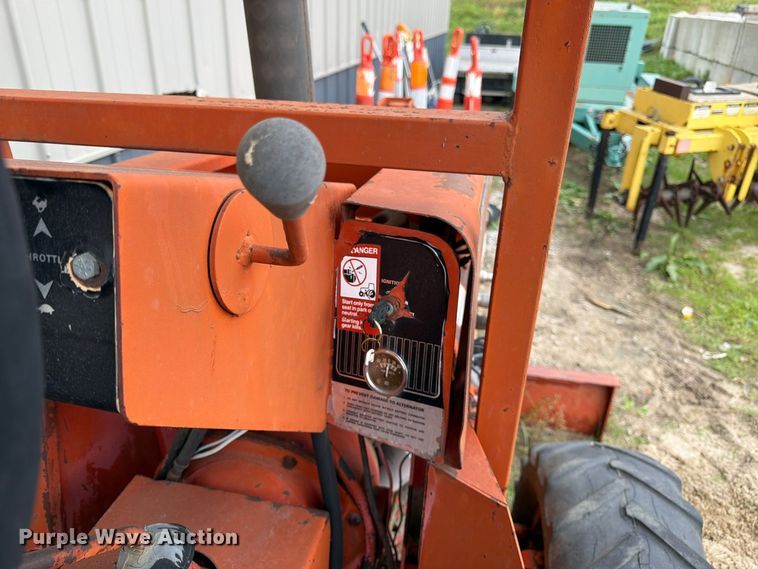 image for item EW5188 Ditch Witch R30 trencher