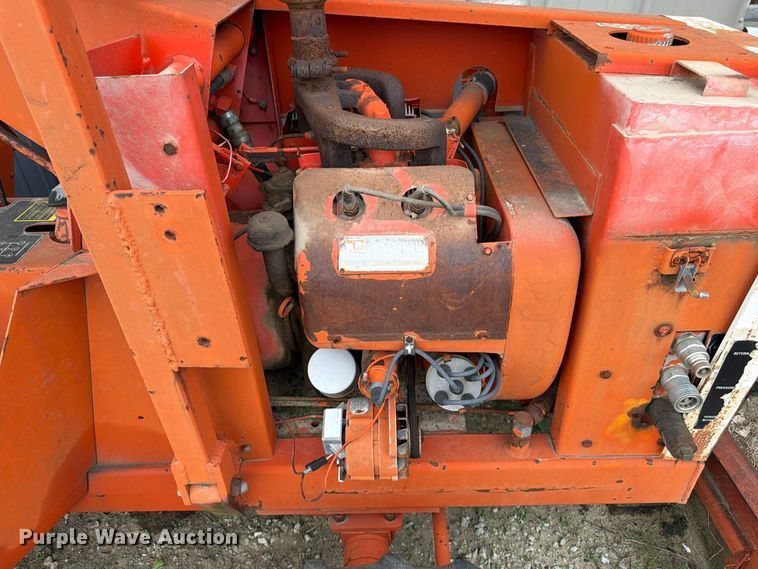 image for item EW5188 Ditch Witch R30 trencher