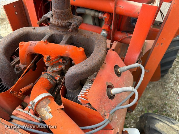 image for item EW5188 Ditch Witch R30 trencher