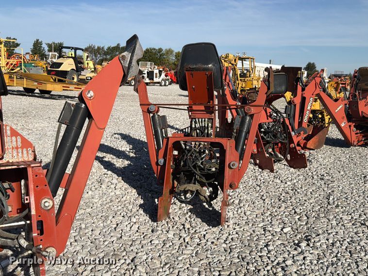 image for item EX4640 2004 Ditch Witch A523 backhoe attachment