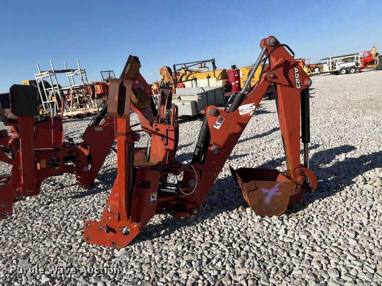 image for item EX4640 2004 Ditch Witch A523 backhoe attachment
