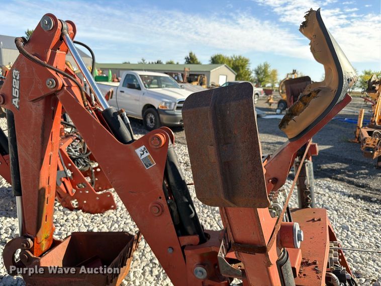 image for item EX4640 2004 Ditch Witch A523 backhoe attachment