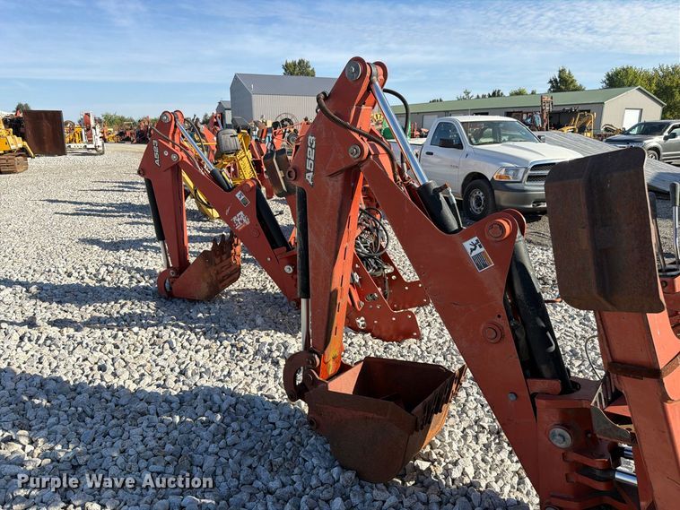 image for item EX4640 2004 Ditch Witch A523 backhoe attachment