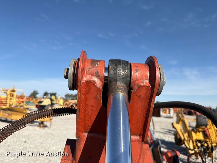 image for item EX4640 2004 Ditch Witch A523 backhoe attachment