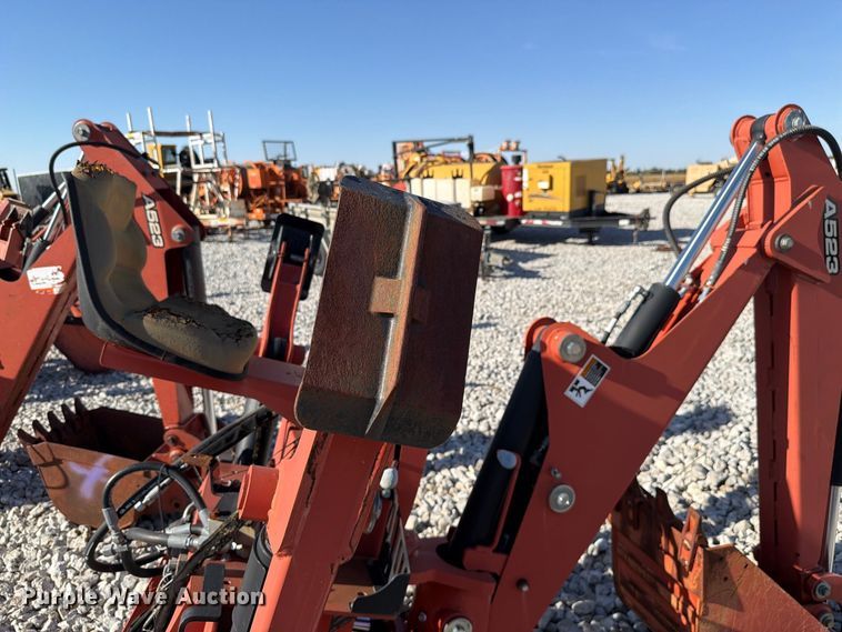 image for item EX4641 2013 Ditch Witch A523 backhoe attachment