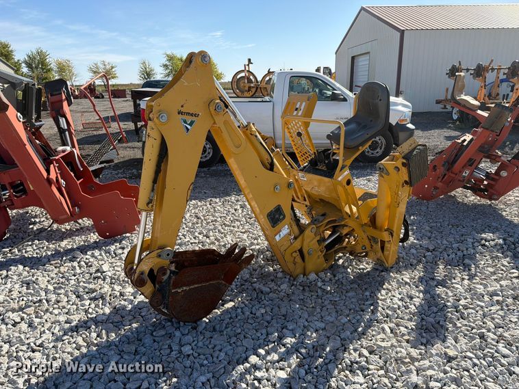 image for item EX4643 2018 Vermeer B550 backhoe attachment