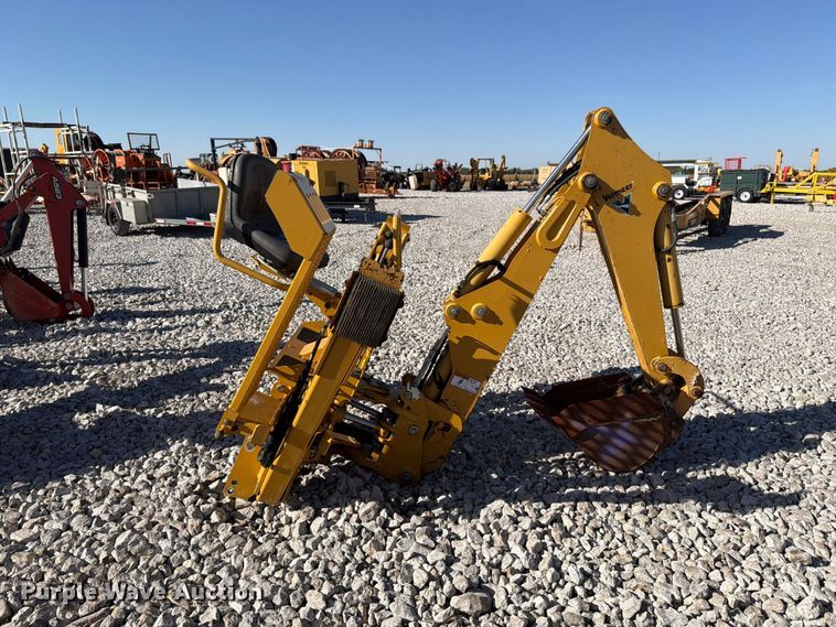 image for item EX4643 2018 Vermeer B550 backhoe attachment