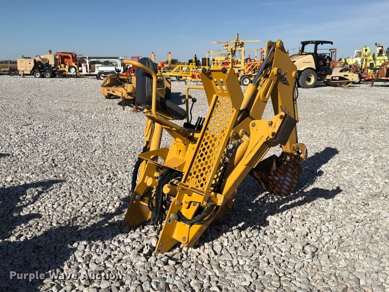 image for item EX4643 2018 Vermeer B550 backhoe attachment