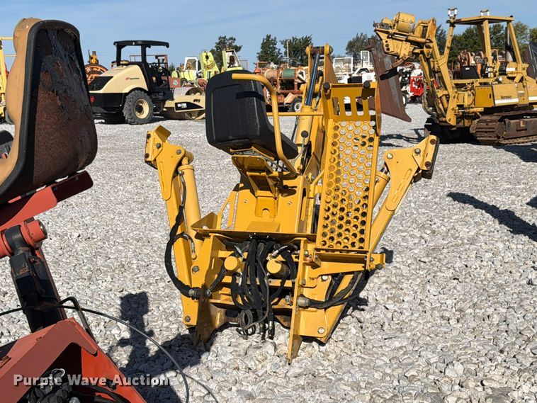 image for item EX4643 2018 Vermeer B550 backhoe attachment