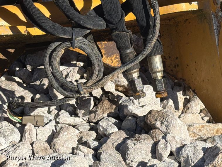 image for item EX4643 2018 Vermeer B550 backhoe attachment
