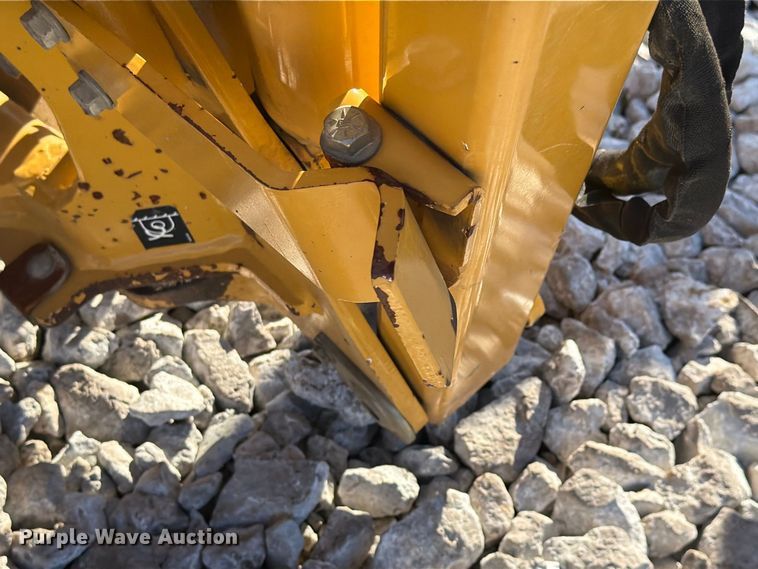image for item EX4643 2018 Vermeer B550 backhoe attachment