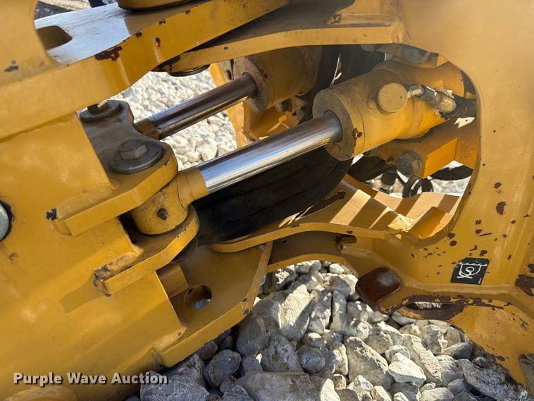 image for item EX4643 2018 Vermeer B550 backhoe attachment