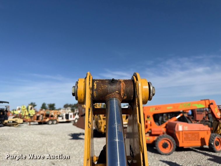 image for item EX4643 2018 Vermeer B550 backhoe attachment