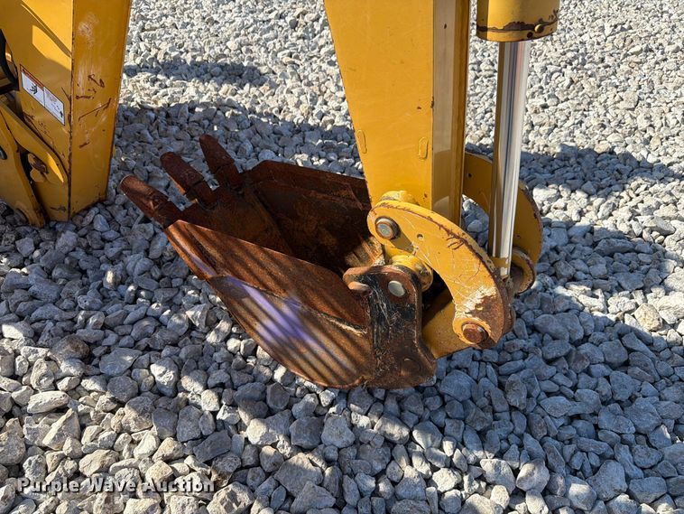 image for item EX4643 2018 Vermeer B550 backhoe attachment