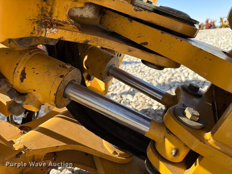 image for item EX4643 2018 Vermeer B550 backhoe attachment