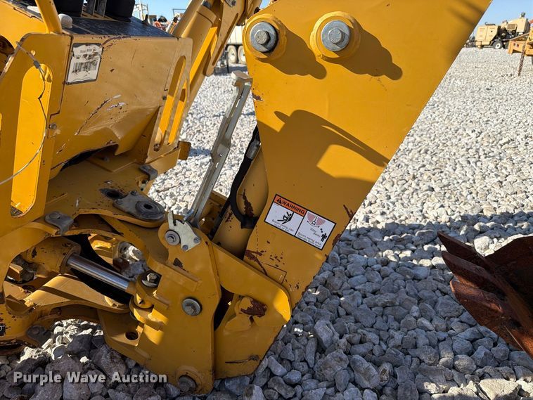 image for item EX4643 2018 Vermeer B550 backhoe attachment