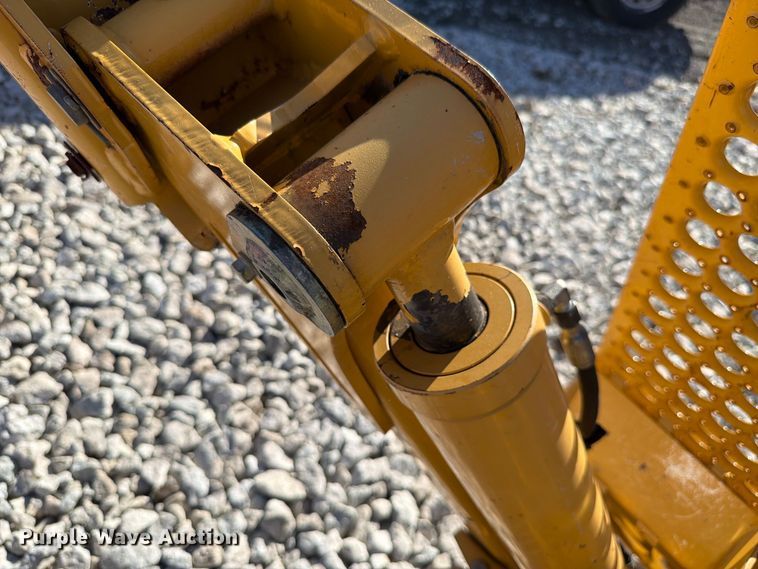 image for item EX4643 2018 Vermeer B550 backhoe attachment