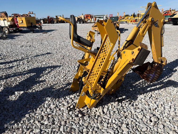 image for item EX4643 2018 Vermeer B550 backhoe attachment