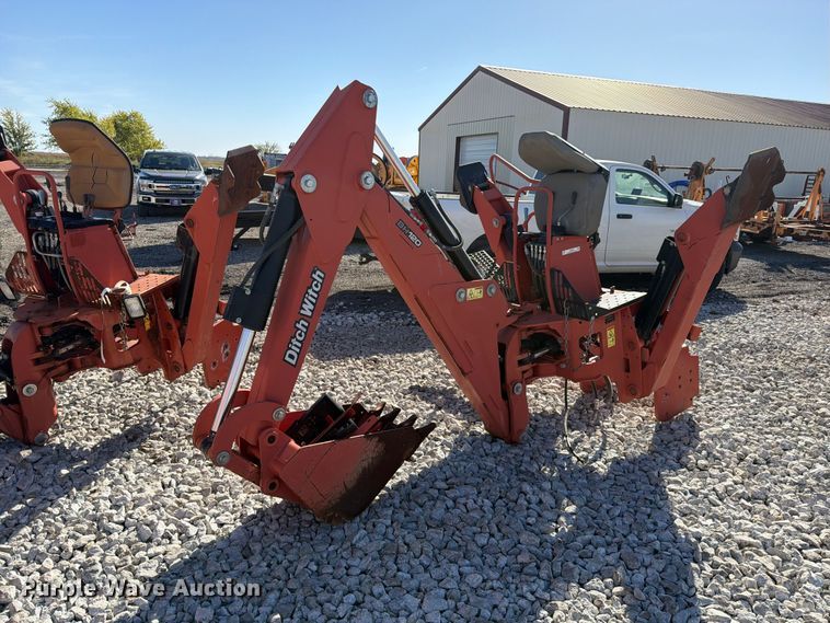 image for item EX4644 2018 Ditch Witch BH120 backhoe attachment