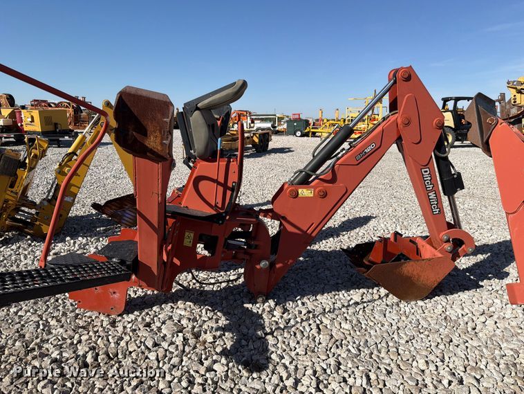 image for item EX4644 2018 Ditch Witch BH120 backhoe attachment
