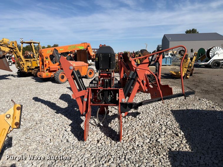 image for item EX4644 2018 Ditch Witch BH120 backhoe attachment