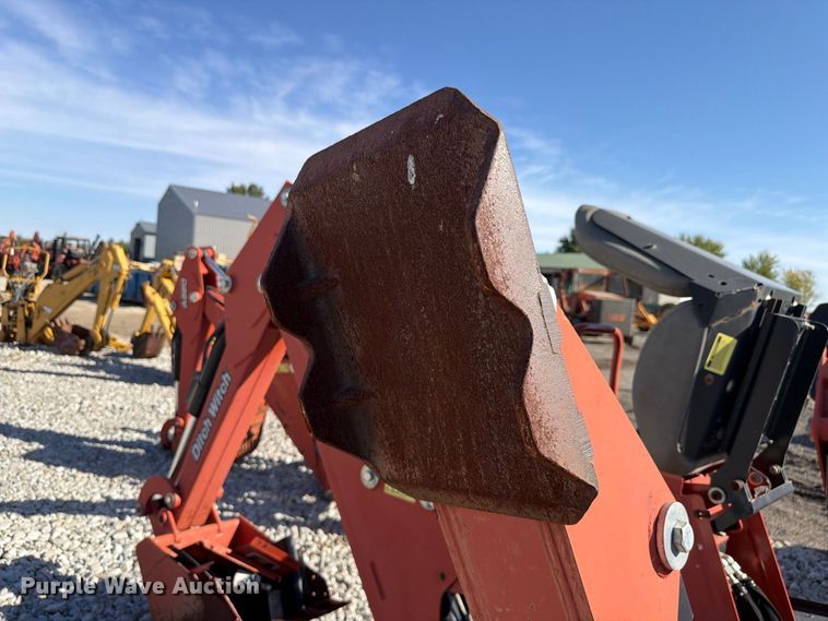 image for item EX4644 2018 Ditch Witch BH120 backhoe attachment