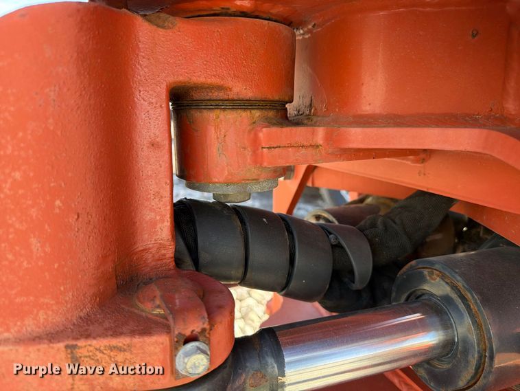 image for item EX4644 2018 Ditch Witch BH120 backhoe attachment