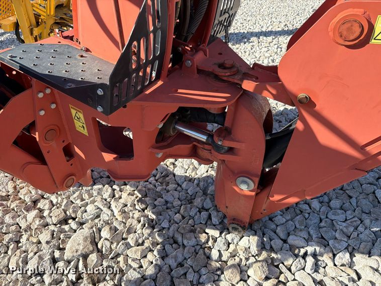 image for item EX4644 2018 Ditch Witch BH120 backhoe attachment