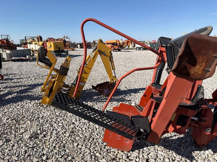 image for item EX4644 2018 Ditch Witch BH120 backhoe attachment