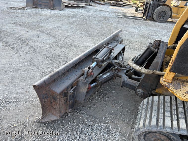 image for item EX4673 1997 ASV MD70 tracked skid steer loader