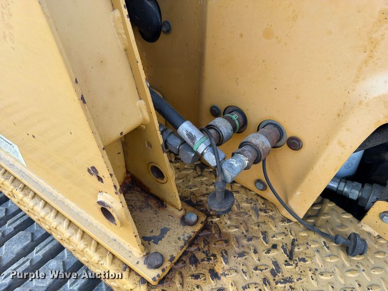 image for item EX4673 1997 ASV MD70 tracked skid steer loader