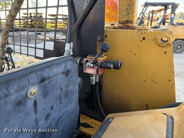image for item EX4673 1997 ASV MD70 tracked skid steer loader