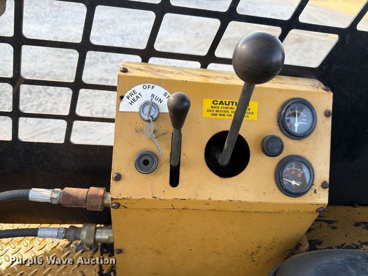 image for item EX4673 1997 ASV MD70 tracked skid steer loader