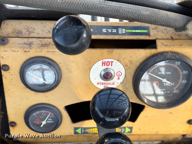 image for item EX4673 1997 ASV MD70 tracked skid steer loader