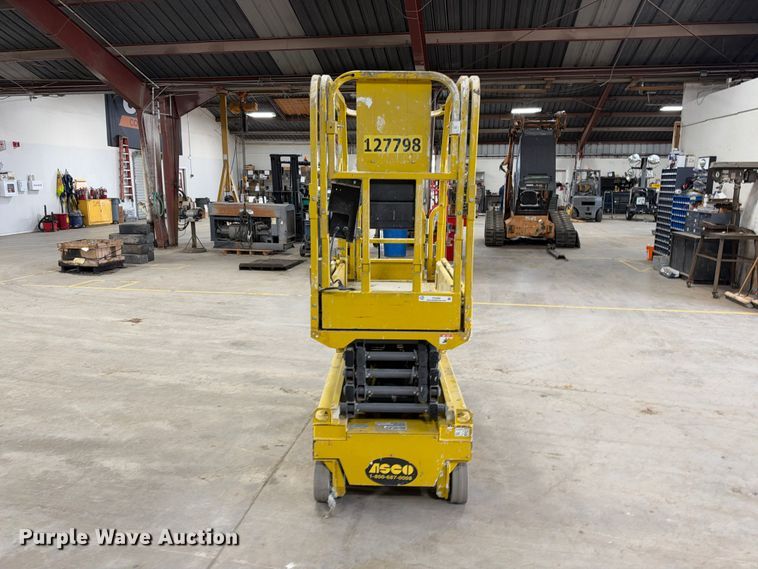 image for item FC0466 2022 GMG 1530ED Scissor lift
