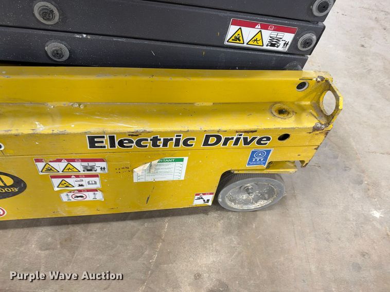 image for item FC0466 2022 GMG 1530ED Scissor lift