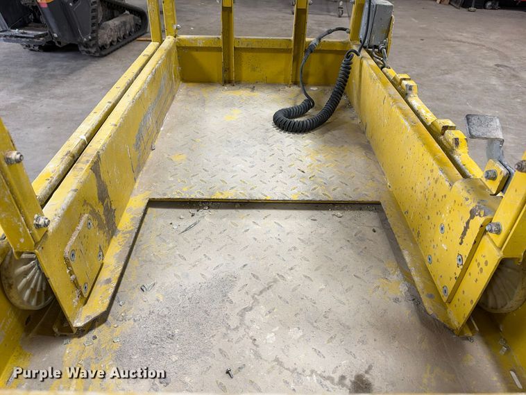image for item FC0466 2022 GMG 1530ED Scissor lift