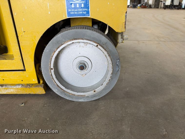 image for item FC0466 2022 GMG 1530ED Scissor lift