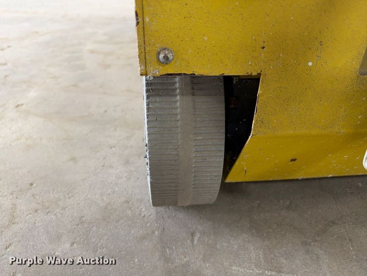 image for item FC0466 2022 GMG 1530ED Scissor lift