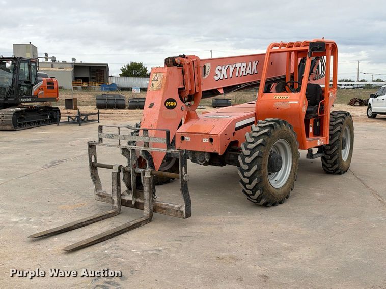 image for item FC0467 2014 Skytrak 6042 telehandler