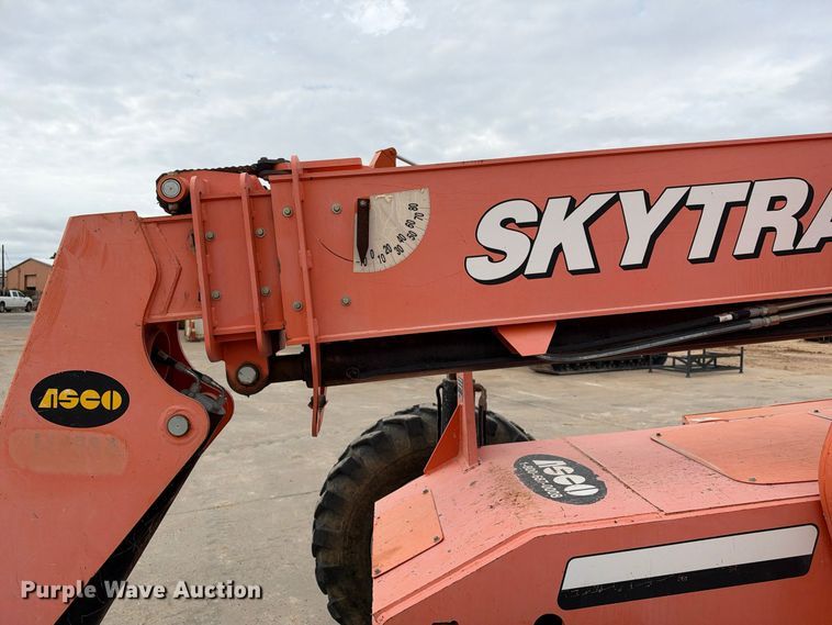 image for item FC0467 2014 Skytrak 6042 telehandler