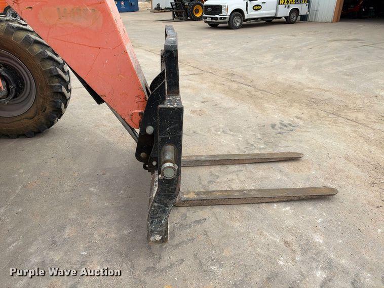 image for item FC0467 2014 Skytrak 6042 telehandler