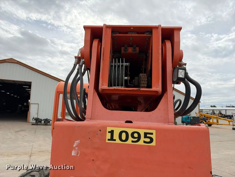 image for item FC0467 2014 Skytrak 6042 telehandler