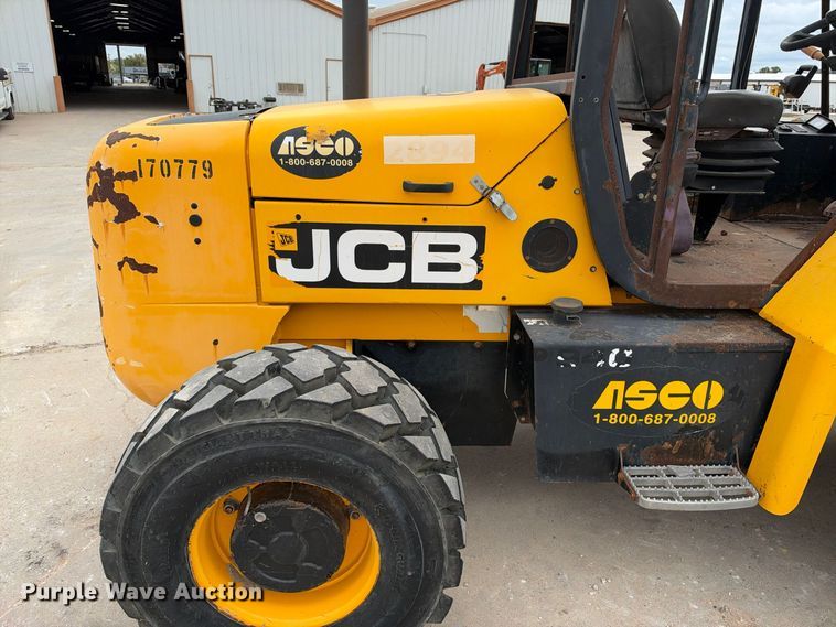 image for item FC0468 JCB 940 forklift