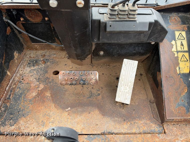 image for item FC0468 JCB 940 forklift