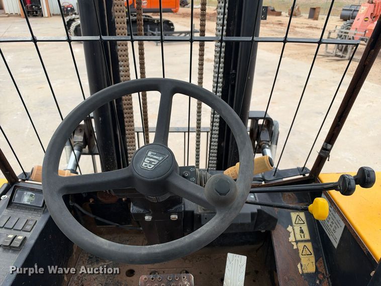 image for item FC0468 JCB 940 forklift