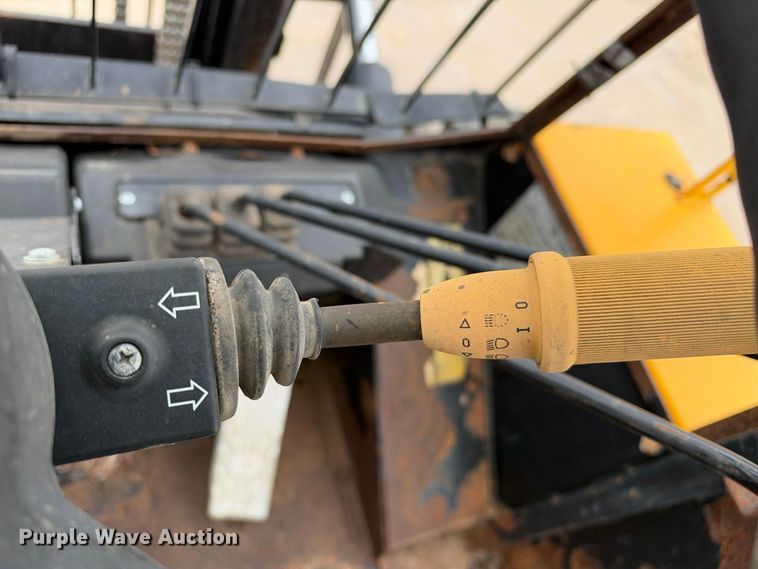 image for item FC0468 JCB 940 forklift