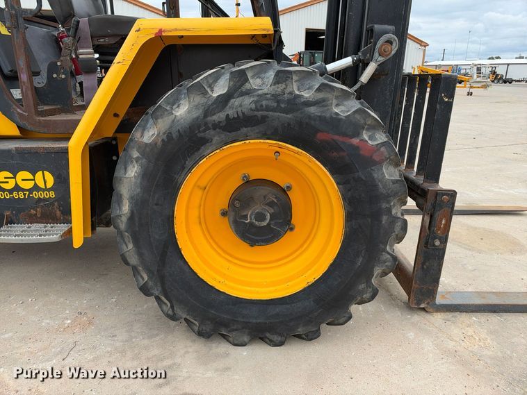image for item FC0468 JCB 940 forklift